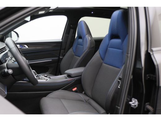 Lynk & Co 01 1.5 Plug-in Hybrid 360&deg; Camera, Panoramadak, Apple Carplay, ACC, Keyless, Zwarte hemel,, LED, 20'' ActivLease financial lease