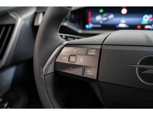 Opel Grandland 1.6 Turbo Plug-in-Hybrid Edition | 7.4KW Boordlader | Trekhaak | All-Season Banden | Stoel & Stuu... ActivLease financial lease