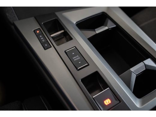 Opel Grandland 1.6 Turbo Plug-in-Hybrid Edition | 7.4KW Boordlader | Trekhaak | All-Season Banden | Stoel & Stuu... ActivLease financial lease