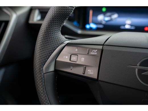 Opel Grandland GS Panoramadak | Head-up | Trekhaak | Focal Sound System | AGR Stoelen | Navigatie | ActivLease financial lease