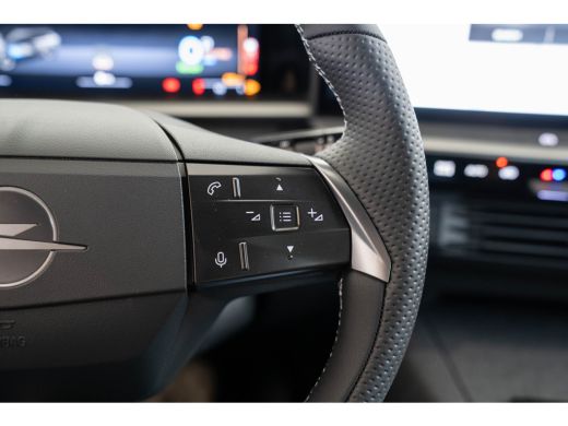 Opel Grandland GS Panoramadak | Head-up | Trekhaak | Focal Sound System | AGR Stoelen | Navigatie | ActivLease financial lease