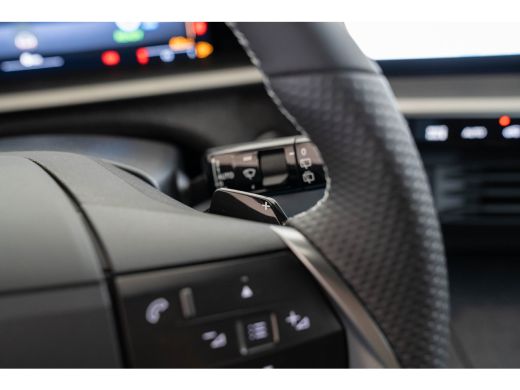 Opel Grandland GS Panoramadak | Head-up | Trekhaak | Focal Sound System | AGR Stoelen | Navigatie | ActivLease financial lease