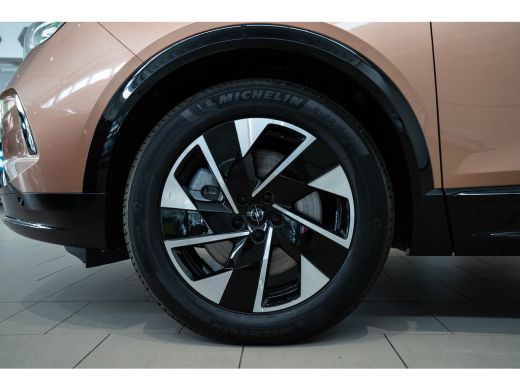 Opel Grandland GS Panoramadak | Head-up | Trekhaak | Focal Sound System | AGR Stoelen | Navigatie | ActivLease financial lease
