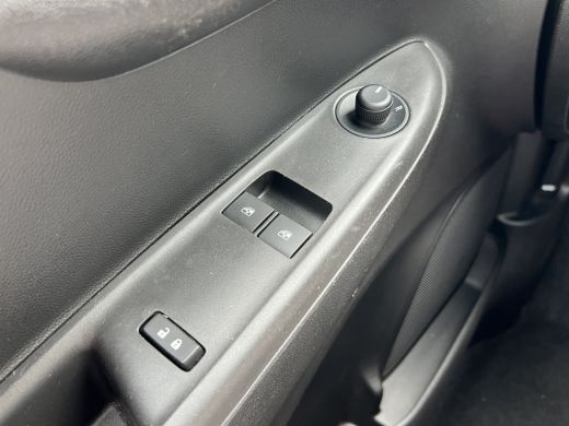 Opel KARL 1.0 ecoFLEX 120 Jaar Edition Airco | Cruise control | BTW auto | Spiegels elektrisch verstelbaar | ActivLease financial lease