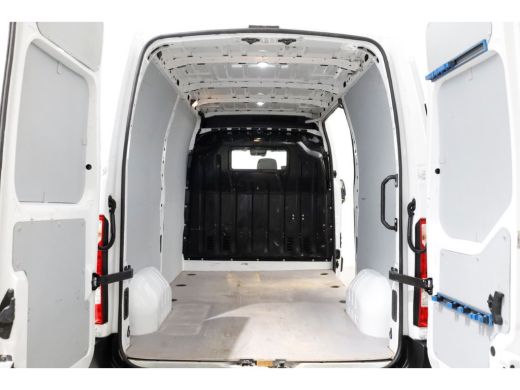 Opel Movano 2.3 Turbo 150pk L2H2 Airco/Navi/Camera 11-2020 ActivLease financial lease