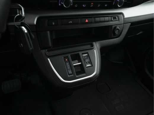 Opel Vivaro-e Edition M L2/H1 50 kWh 3-Pers [ 3-Fase-11kw] Aut. *DIGI-COCKPIT | AIRCO | PDC | CRUISE | CCS-FAST... ActivLease financial lease