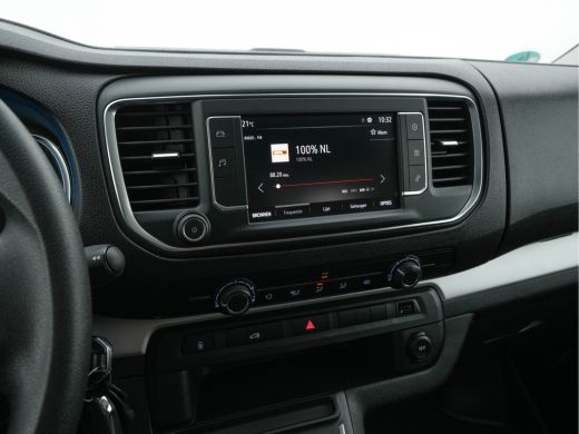 Opel Vivaro-e Edition M L2/H1 50 kWh 3-Pers [ 3-Fase-11kw] Aut. *DIGI-COCKPIT | AIRCO | PDC | CRUISE | CCS-FAST... ActivLease financial lease