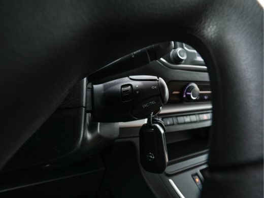 Opel Vivaro-e Edition M L2/H1 50 kWh 3-Pers [ 3-Fase-11kw] Aut. *DIGI-COCKPIT | AIRCO | PDC | CRUISE | CCS-FAST... ActivLease financial lease