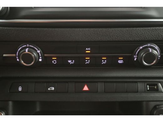 Opel Vivaro-e Peugeot e-Expert 75 kWh L3H1 | Snelladen | SOH 92% | Airco | Camera | Cruise | 3 Zits | Carplay |... ActivLease financial lease