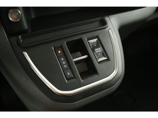 Opel Vivaro-e Peugeot e-Expert 75 kWh L3H1 | Snelladen | SOH 92% | Airco | Camera | Cruise | 3 Zits | Carplay |... ActivLease financial lease