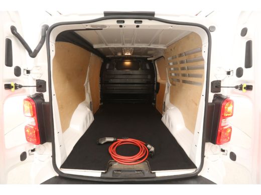 Opel Vivaro-e Peugeot e-Expert 75 kWh L3H1 | Snelladen | SOH 92% | Airco | Camera | Cruise | 3 Zits | Carplay |... ActivLease financial lease