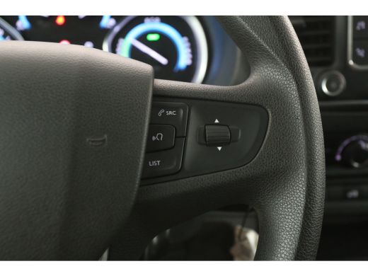 Peugeot e-Expert 75 kWh L3H1 | Snelladen | SOH 92% | Airco | Camera | Cruise | 3 Zits | Carplay | Imperiaal | Trek... ActivLease financial lease