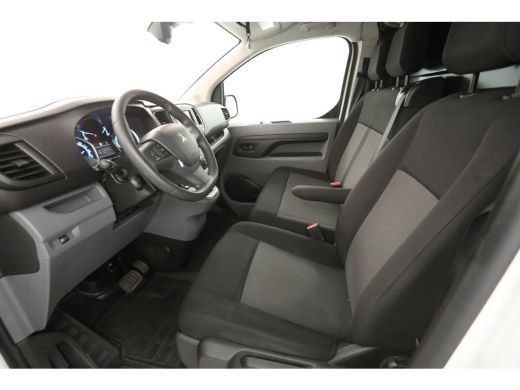 Peugeot e-Expert 75 kWh L3H1 | Snelladen | SOH 92% | Airco | Camera | Cruise | 3 Zits | Carplay | Imperiaal | Trek... ActivLease financial lease