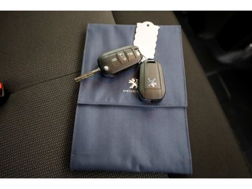 Peugeot Expert 2.0 BlueHDI 180pk D.C. Automaat 2x Schuifdeur/Navi 07-2023 ActivLease financial lease