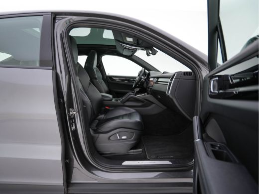 Porsche Cayenne 3.0 E-Hybrid AWD (Plug-in) {SoH-94%} (INCL-BTW) Aut. *PANO | LEATHER | FULL-LED | SPORT-CHRONO | ... ActivLease financial lease