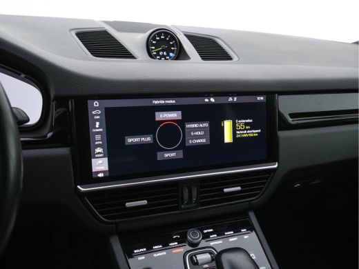 Porsche Cayenne 3.0 E-Hybrid AWD (Plug-in) {SoH-94%} (INCL-BTW) Aut. *PANO | LEATHER | FULL-LED | SPORT-CHRONO | ... ActivLease financial lease