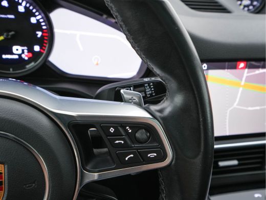 Porsche Cayenne 3.0 E-Hybrid AWD (Plug-in) {SoH-94%} (INCL-BTW) Aut. *PANO | LEATHER | FULL-LED | SPORT-CHRONO | ... ActivLease financial lease