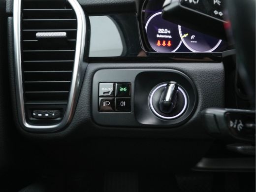 Porsche Cayenne 3.0 E-Hybrid AWD (Plug-in) {SoH-94%} (INCL-BTW) Aut. *PANO | LEATHER | FULL-LED | SPORT-CHRONO | ... ActivLease financial lease