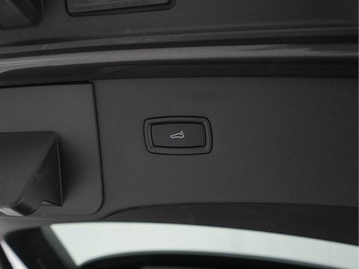 Porsche Cayenne 3.0 E-Hybrid AWD (Plug-in) {SoH-94%} (INCL-BTW) Aut. *PANO | LEATHER | FULL-LED | SPORT-CHRONO | ... ActivLease financial lease