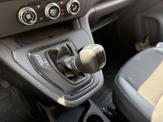 Renault Kangoo E-Tech 45kWh 122PK L1 300km WLTP Climate Control Carplay Parkeersensoren 360&deg; Snelladen ActivLease financial lease