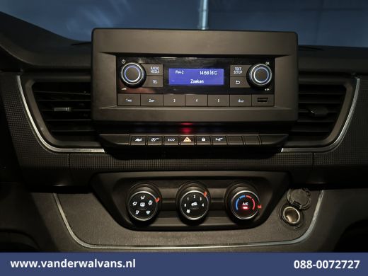 Renault Trafic 2.0 dCi 131pk L2H1 Euro6 Airco | LED | Cruisecontrol | 2500kg Trekhaak | Parkeersensoren Bijrijde... ActivLease financial lease