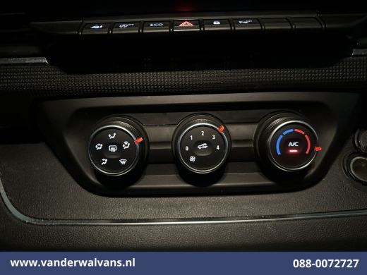 Renault Trafic 2.0 dCi 131pk L2H1 Euro6 Airco | LED | Cruisecontrol | 2500kg Trekhaak | Parkeersensoren Bijrijde... ActivLease financial lease
