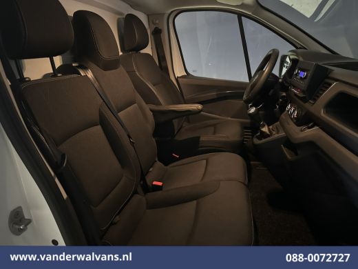 Renault Trafic 2.0 dCi 131pk L2H1 Euro6 Airco | LED | Cruisecontrol | 2500kg Trekhaak | Parkeersensoren Bijrijde... ActivLease financial lease