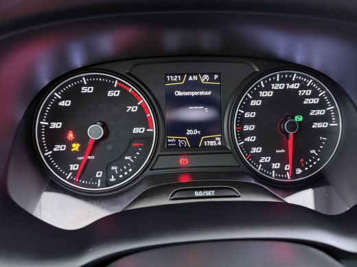 Seat Ateca 1.4 EcoTSI FR Business Intense | Achterbank in delen neerklapbaar | Airco (automatisch) | Alarm k... ActivLease financial lease
