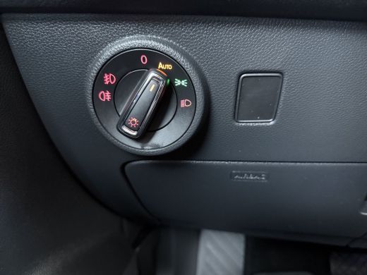 Seat Ateca 1.4 EcoTSI FR Business Intense | Achterbank in delen neerklapbaar | Airco (automatisch) | Alarm k... ActivLease financial lease
