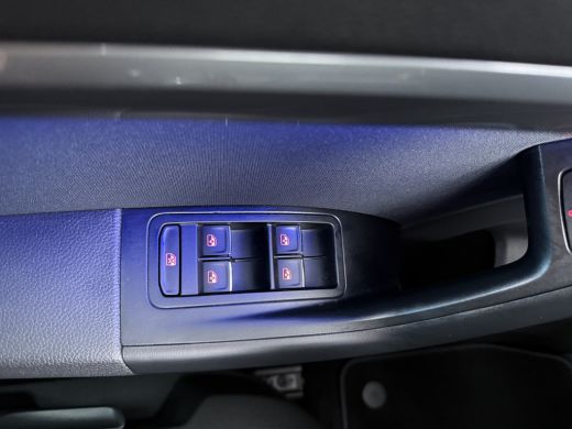 Seat Ateca 1.4 EcoTSI FR Business Intense | Achterbank in delen neerklapbaar | Airco (automatisch) | Alarm k... ActivLease financial lease