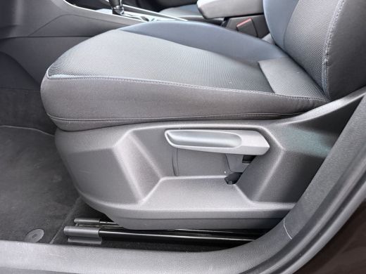 Seat Ateca 1.4 EcoTSI FR Business Intense | Achterbank in delen neerklapbaar | Airco (automatisch) | Alarm k... ActivLease financial lease