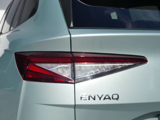 Skoda Enyaq iV 60 First Edition | TREKHAAK | ADAPTIVE CRUISE | CAMERA | STUUR+STOELVERWARMING | ELEKTRISCHE ACHT... ActivLease financial lease