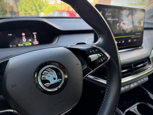 Skoda Enyaq iV 80 SOH 93% PANODAK LEDER NAVI DIGI-DASH APPLE-CARPLAY CRUISE CONTROL LED LMV PDC ActivLease financial lease