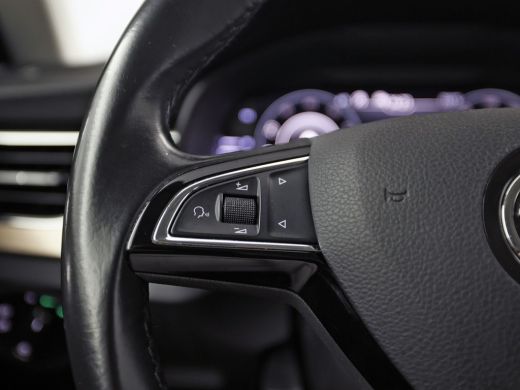 Skoda Scala 1.0 TSI Sport Automaat (GROOT NAVI, VIRTUAL COCKPIT, CLIMATE, APPLE CARPLAY, STOELVERWARMING, NIE... ActivLease financial lease