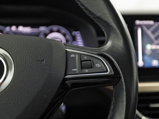 Skoda Scala 1.0 TSI Sport Automaat (GROOT NAVI, VIRTUAL COCKPIT, CLIMATE, APPLE CARPLAY, STOELVERWARMING, NIE... ActivLease financial lease