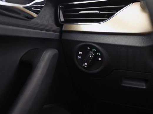 Skoda Scala 1.0 TSI Sport Automaat (GROOT NAVI, VIRTUAL COCKPIT, CLIMATE, APPLE CARPLAY, STOELVERWARMING, NIE... ActivLease financial lease