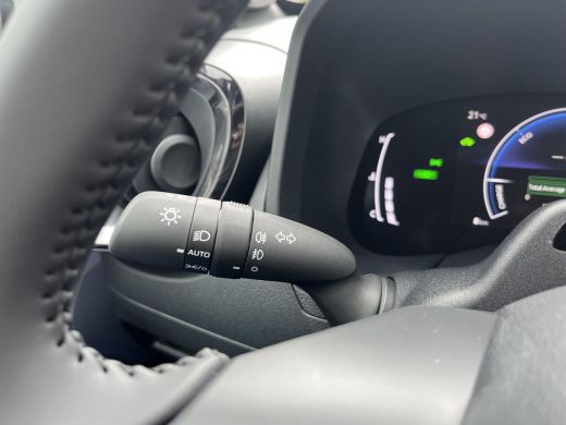 Toyota Aygo Hybrid 115 envy | JBL PACK | &euro; 1.000 extra inruilwaarde | ActivLease financial lease