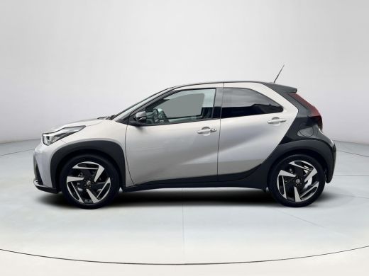 Toyota Aygo Hybrid 115 envy | JBL PACK | &euro; 1.000 extra inruilwaarde | ActivLease financial lease