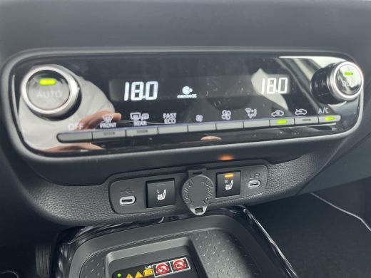 Toyota Aygo Hybrid 115 envy | JBL PACK | &euro; 1.000 extra inruilwaarde | ActivLease financial lease