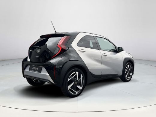 Toyota Aygo Hybrid 115 envy | JBL PACK | &euro; 1.000 extra inruilwaarde | ActivLease financial lease