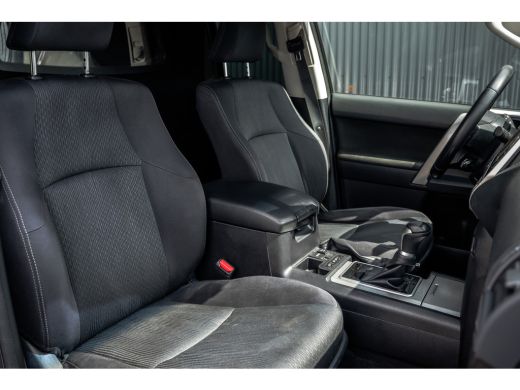 Toyota Land Cruiser 2.8 D-4D | 177 PK | Automaat | 4X4 | 1e Eigenaar | Trekhaak 3.5T | Camera | Cruise | Airco ActivLease financial lease