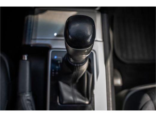 Toyota Land Cruiser 2.8 D-4D | 177 PK | Automaat | 4X4 | 1e Eigenaar | Trekhaak 3.5T | Camera | Cruise | Airco ActivLease financial lease