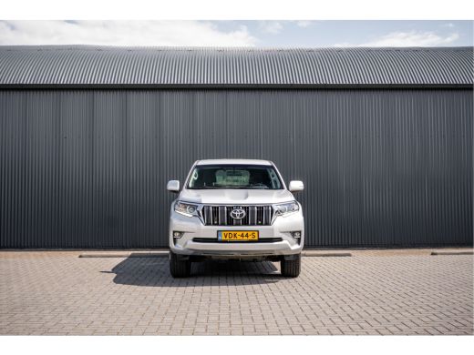 Toyota Land Cruiser 2.8 D-4D | 177 PK | Automaat | 4X4 | 1e Eigenaar | Trekhaak 3.5T | Camera | Cruise | Airco ActivLease financial lease