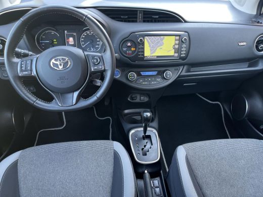 Toyota Yaris 1.5 Hybrid Y20 | Navigatie | Parkeersensoren | Licht metalen velgen | Keyless entry | ActivLease financial lease
