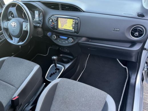 Toyota Yaris 1.5 Hybrid Y20 | Navigatie | Parkeersensoren | Licht metalen velgen | Keyless entry | ActivLease financial lease