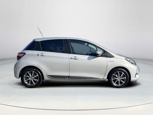 Toyota Yaris 1.5 Hybrid Y20 | Navigatie | Parkeersensoren | Licht metalen velgen | Keyless entry | ActivLease financial lease