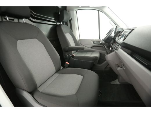 Volkswagen Crafter 2.0 TDI 140PK L3H3 | Airco | Cruise | Camera | Massagestoel | Carplay ActivLease financial lease