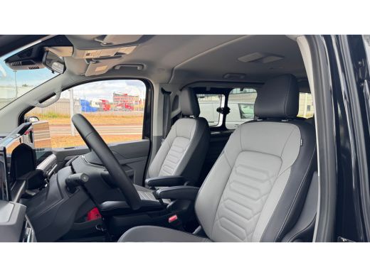 Volkswagen e-Transporter 8 persoons Style 218PK/160kW 64 kWh | Achteruitrijcamera | Airco (automatisch) | Airco separaat a... ActivLease financial lease