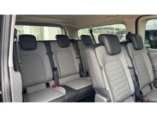Volkswagen e-Transporter 8 persoons Style 218PK/160kW 64 kWh | Achteruitrijcamera | Airco (automatisch) | Airco separaat a... ActivLease financial lease