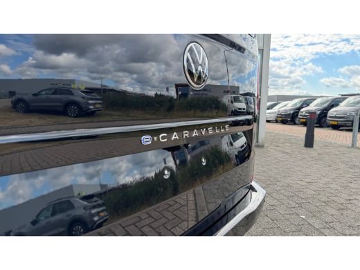 Volkswagen e-Transporter 8 persoons Style 218PK/160kW 64 kWh | Achteruitrijcamera | Airco (automatisch) | Airco separaat a... ActivLease financial lease